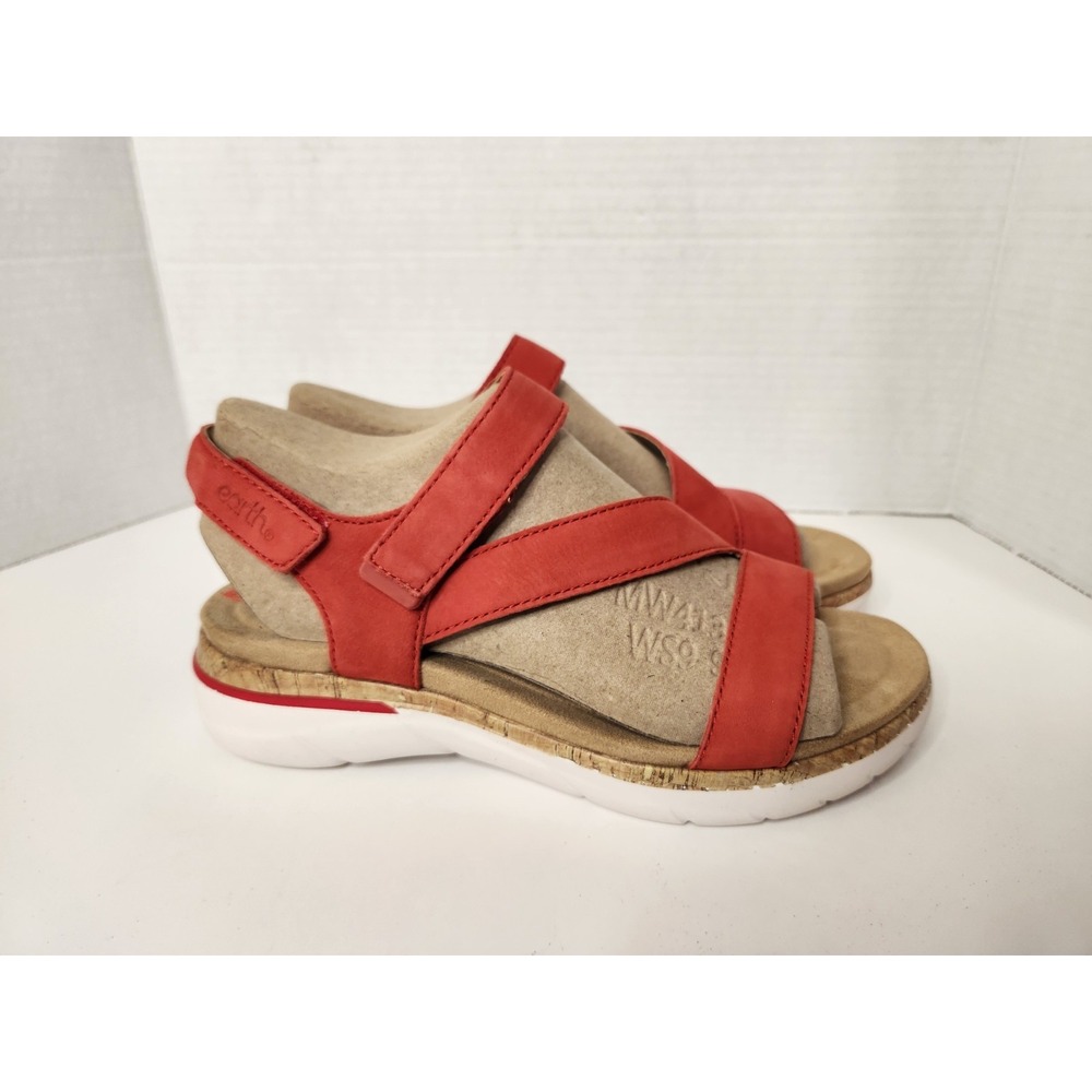 EARTH Womens US 8W Roni Casual Strappy Flat Sandal Comfort Cushioned Red New - Picture 2 of 11